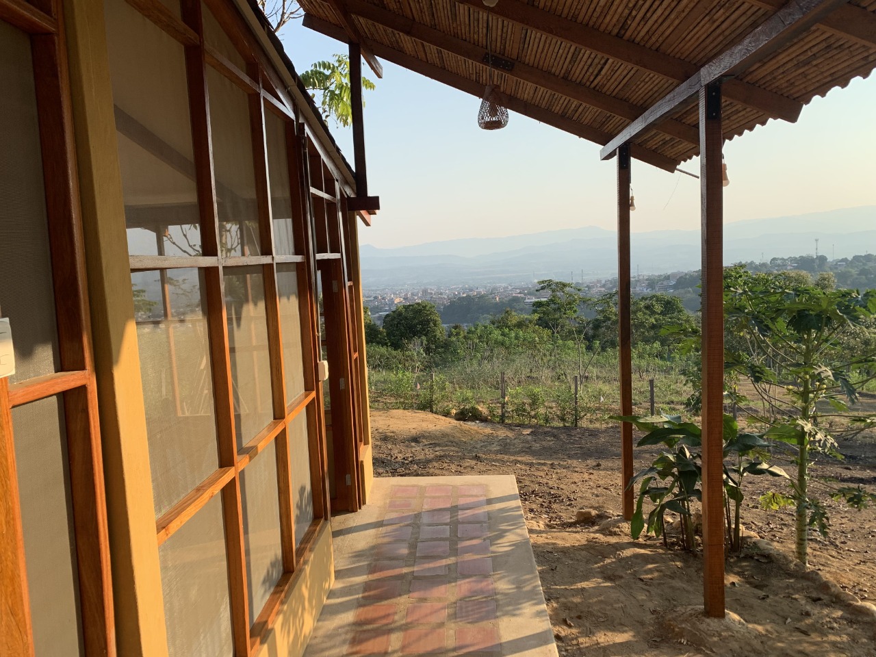 Casa en venta con vista panorámica en Tarapoto – Lista para habitar